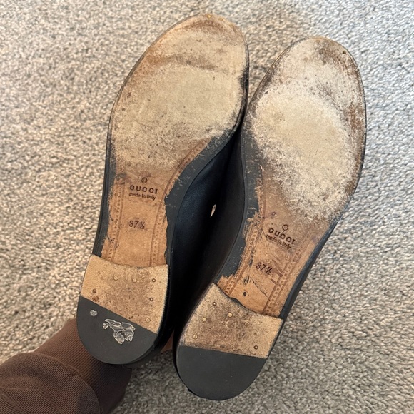 Gucci Black Leather Loafers with Gold Buckle - Picture 7 of 7